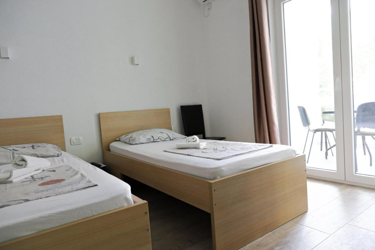 Apartmani Afterglow 수토모레 외부 사진