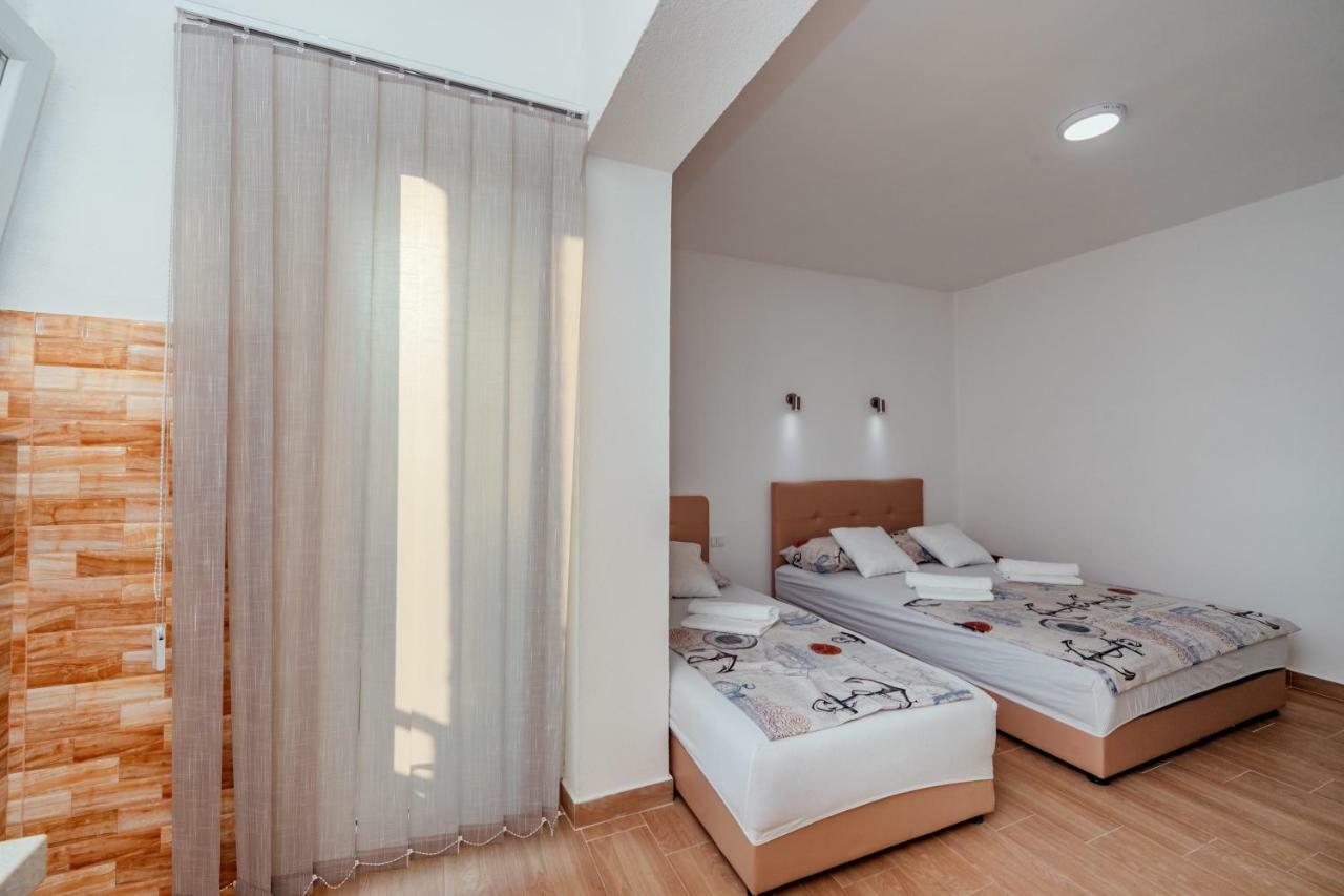 Apartmani Afterglow 수토모레 외부 사진